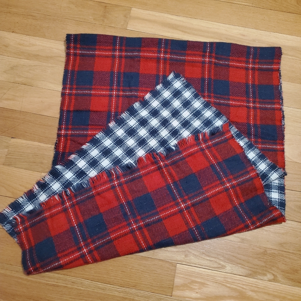 Abercrombie & Fitch large scarf